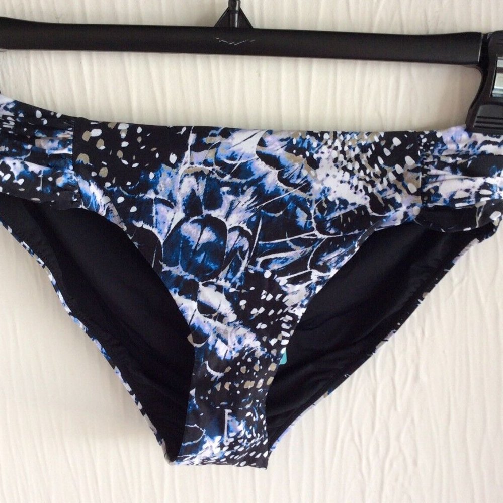 NWT Robyn Lawley, Bikini Botoms, Size 8, Lined, Ruched Sides, RL8000BW